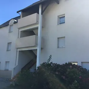  Appartement T2 Refait à Neuf, Piscine France